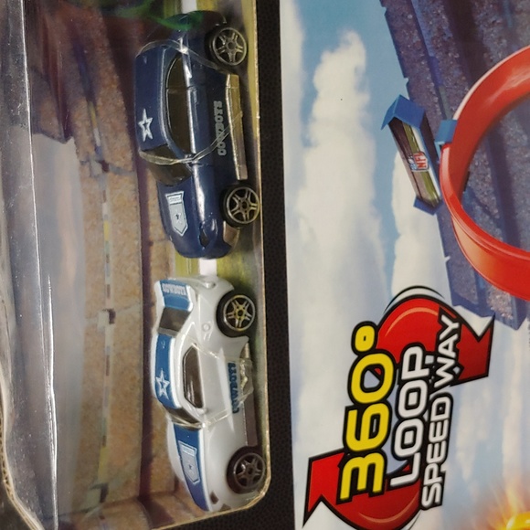 Dallas Cowboy Stunt Racers - Picture 8 of 8